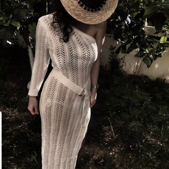 One Sleeve Knit Dress - Picture 5 of 8